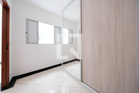 Quarto 2 de casa à venda com 3 quartos, 320m² em Vila Frugoli, São Paulo