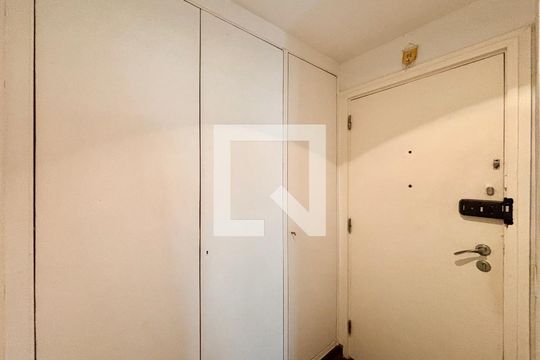 Corredor de apartamento para alugar com 4 quartos, 187m² em Gávea, Rio de Janeiro
