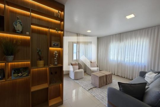 Sala de casa para alugar com 4 quartos, 468m² em Igara, Canoas