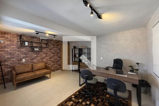 Sala de casa para alugar com 4 quartos, 468m² em Igara, Canoas