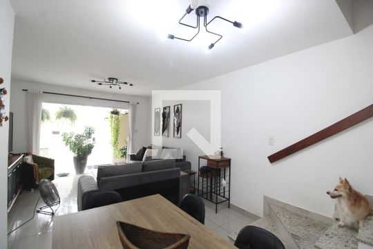 Sala de casa de condomínio à venda com 3 quartos, 110m² em Freguesia (jacarepaguá), Rio de Janeiro