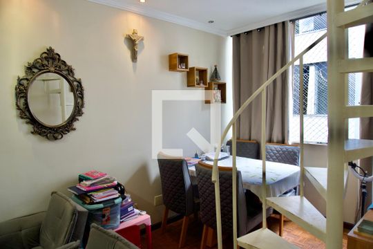 Sala de apartamento à venda com 4 quartos, 140m² em Cinquentenario, Belo Horizonte