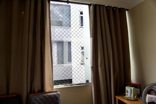 Sala - Janela de apartamento à venda com 4 quartos, 140m² em Cinquentenario, Belo Horizonte