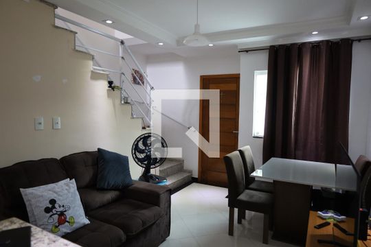 Casa de Condomínio à venda com 2 quartos, 72m² em Capela do Socorro, São Paulo