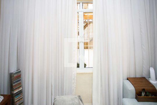 Sala de TV de casa à venda com 3 quartos, 130m² em Centro, Diadema