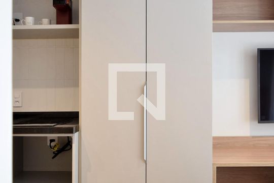 Estúdio - quarto de kitnet/studio à venda com 1 quarto, 27m² em Pompeia, São Paulo