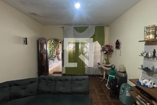 Sala  de casa à venda com 3 quartos, 152m² em Cidade São Jorge, Santo André