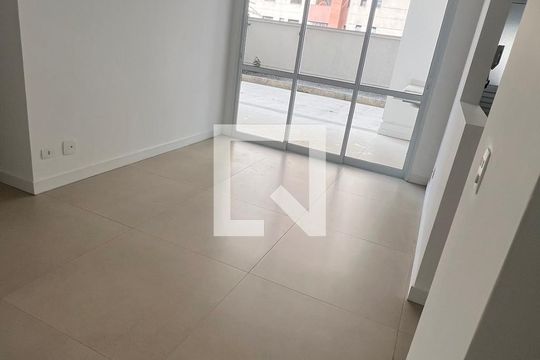 Sala/Cozinha de apartamento à venda com 2 quartos, 142m² em Vila Suzana, São Paulo