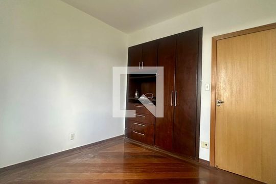 Quarto  de apartamento à venda com 5 quartos, 242m² em Gutierrez, Belo Horizonte