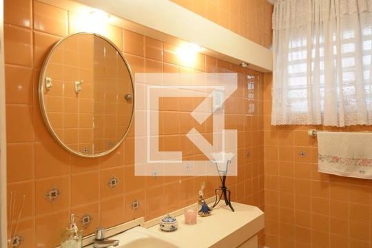 Lavabo de casa para alugar com 3 quartos, 412m² em Jardim da Gloria, São Paulo
