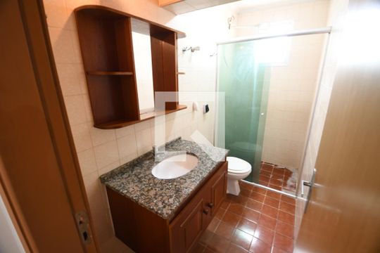 Banheiro de kitnet/studio à venda com 1 quarto, 53m² em Centro, Campinas