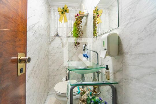 Lavabo de casa à venda com 4 quartos, 204m² em Vila América, Santo André