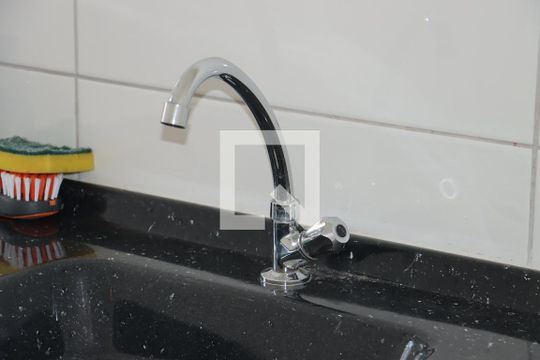 Apartamento para alugar com 2 quartos, 52m² em Jardim Dom José, Embu das Artes