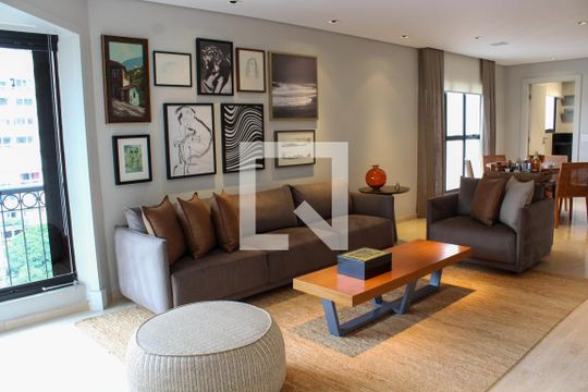 Apartamento à venda com 2 quartos, 134m² em Higienópolis, São Paulo