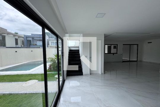 Sala de apartamento à venda com 3 quartos, 240m² em Vargem Pequena, Rio de Janeiro