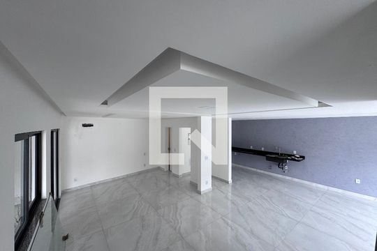 Sala de apartamento à venda com 3 quartos, 240m² em Vargem Pequena, Rio de Janeiro