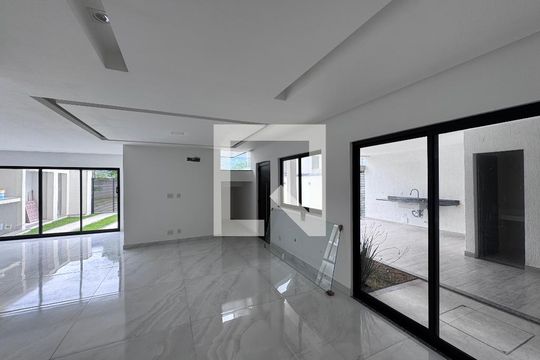 Sala de apartamento à venda com 3 quartos, 240m² em Vargem Pequena, Rio de Janeiro