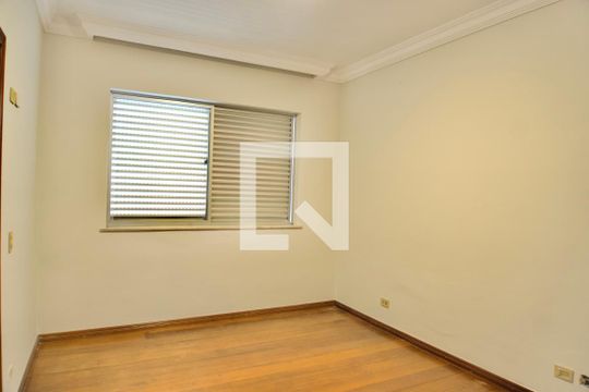 Suíte de casa à venda com 3 quartos, 371m² em Cidade Jardim, Belo Horizonte