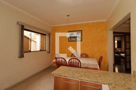 Sala de Jantar de casa à venda com 2 quartos, 360m² em Vila Curuçá, Santo André