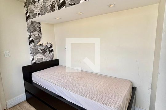 Quarto de apartamento à venda com 4 quartos, 253m² em Chácara Agrindus, Taboão da Serra