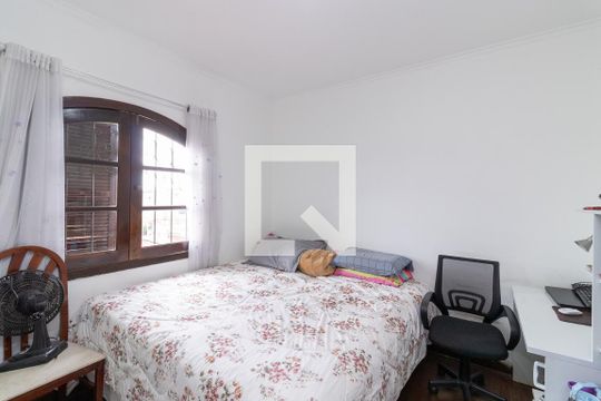 Suíte 1 de casa para alugar com 4 quartos, 315m² em Vila Talarico, São Paulo