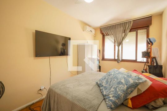 Quarto  de apartamento à venda com 1 quarto, 25m² em Vila Ipiranga, Porto Alegre
