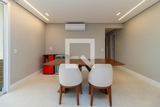 Apartamento à venda com 3 quartos, 135m² em Campo Belo, São Paulo