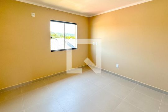 Suíte 1 de casa para alugar com 2 quartos, 102m² em Forquilhas, São José