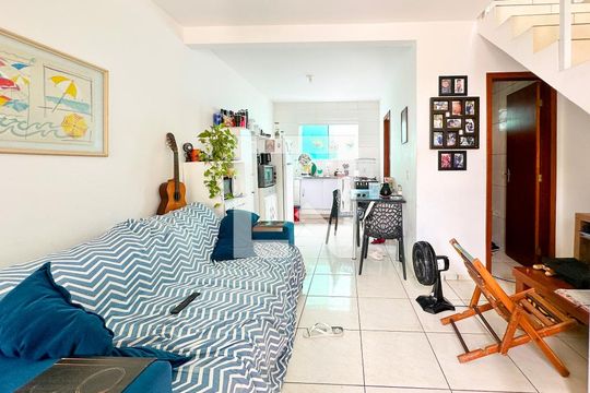 Sala de TV de apartamento para alugar com 2 quartos, 70m² em Ingleses Norte, Florianópolis