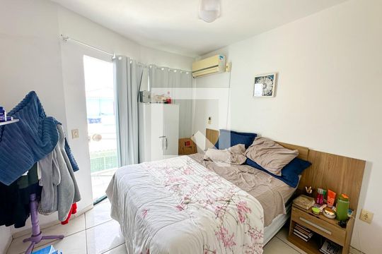Quarto 1 de apartamento para alugar com 2 quartos, 70m² em Ingleses Norte, Florianópolis