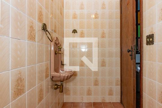 Lavabo 1 de casa à venda com 5 quartos, 550m² em Lourdes, Belo Horizonte