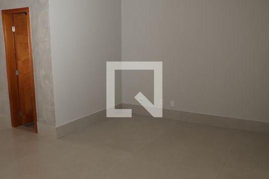 Sala  de casa de condomínio para alugar com 3 quartos, 181m² em Alphaville Araguaia, Goiânia
