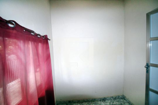Quarto 2 de casa à venda com 6 quartos, 324m² em Irajá, Rio de Janeiro