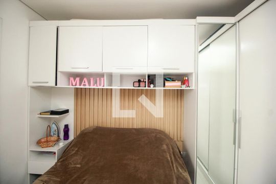 Suíte de apartamento à venda com 2 quartos, 100m² em Jardim Santo Alberto, Santo André