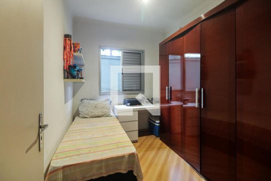 Quarto 1 de apartamento para alugar com 2 quartos, 50m² em Vila Carrão, São Paulo