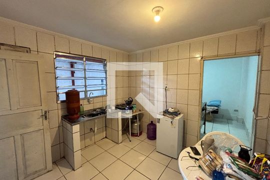 Casa para alugar com 1 quarto, 32m² em Arthur Alvim, São Paulo