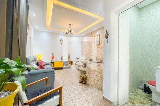 Sala de casa à venda com 3 quartos, 125m² em Padroeira, Osasco