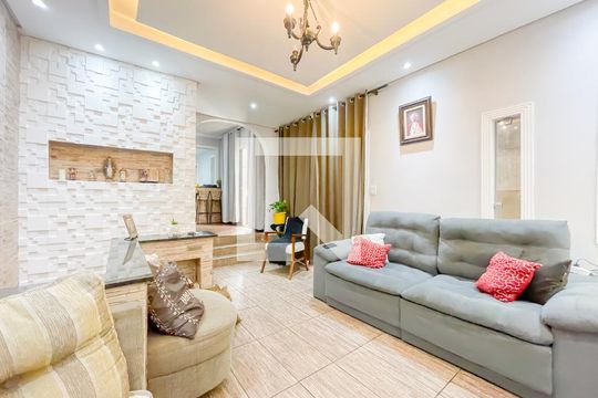 Sala de casa à venda com 3 quartos, 125m² em Padroeira, Osasco