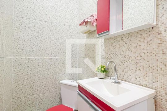 Lavabo de casa à venda com 3 quartos, 125m² em Padroeira, Osasco