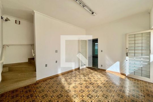 Sala 2 de casa à venda com 3 quartos, 328m² em Conceicao, Campinas