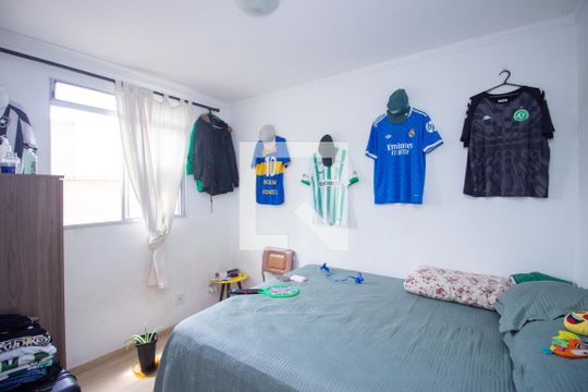 Quarto 1 de apartamento à venda com 2 quartos, 45m² em Cabral, Contagem