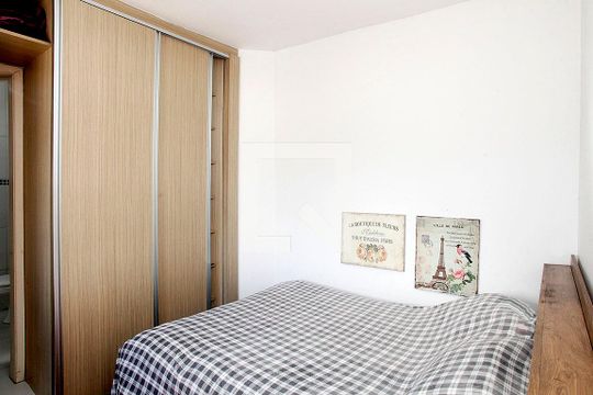 Quarto 1 de apartamento à venda com 2 quartos, 120m² em Santana, Porto Alegre