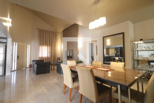 Sala de casa à venda com 3 quartos, 180m² em Primavera, Novo Hamburgo