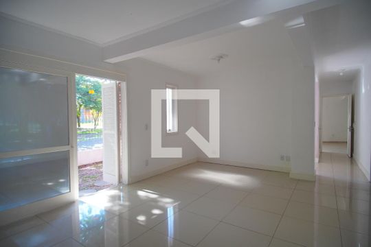 Sala de casa à venda com 4 quartos, 220m² em Jardim America, São Leopoldo