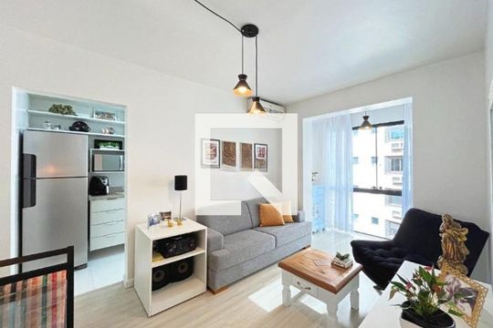 Sala de apartamento à venda com 1 quarto, 42m² em Rio Branco, Porto Alegre