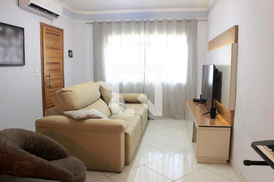 Sala  de casa à venda com 3 quartos, 125m² em Jardim Paraventi, Guarulhos