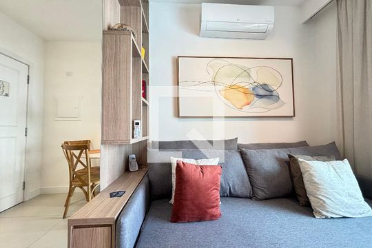 Sala/Cozinha de apartamento à venda com 1 quarto, 30m² em Indianópolis, São Paulo