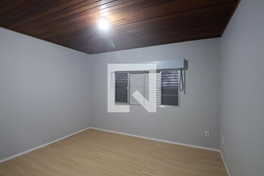 Quarto 1 de casa para alugar com 3 quartos, 100m² em Olaria, Canoas