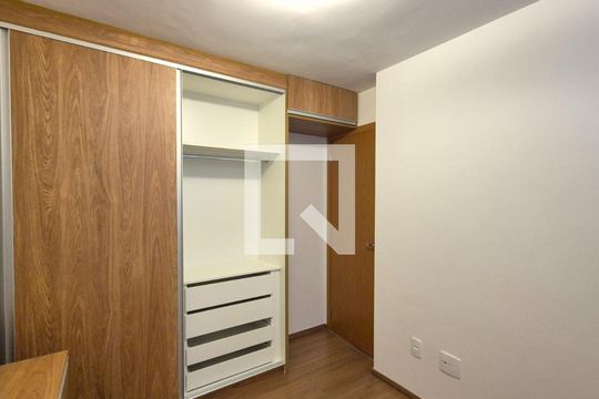 Quarto 2 de apartamento para alugar com 2 quartos, 45m² em Vila Satúrnia, Campinas