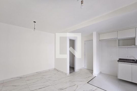 Sala de apartamento para alugar com 2 quartos, 60m² em Baeta Neves, São Bernardo do Campo